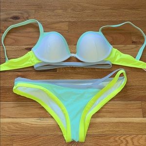 *SOLD* Victoria’s Secret bathing suit